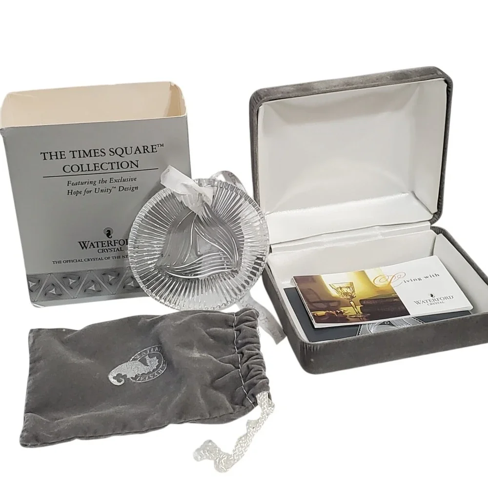 NEW 2004 Waterford Crystal TIMES SQUARE COLLECTION Ornament Hope‎ for Unity